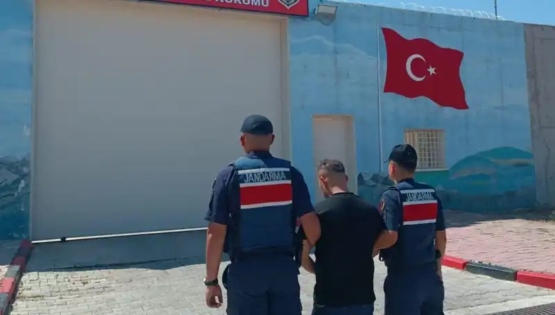 Afyon’da Aranan 9 Suçlu Operasyonu: Polisten Sıfır Tolerans