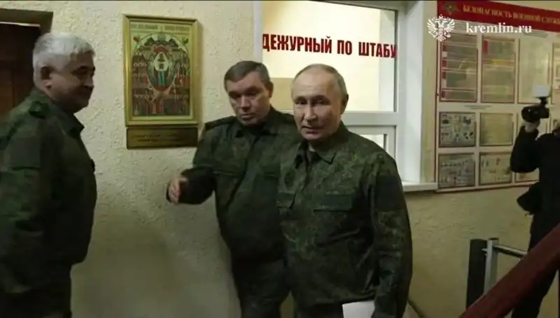 Putin'in Kursk Ziyareti: Savaşı Değiştirecek Suca İhtişamı
