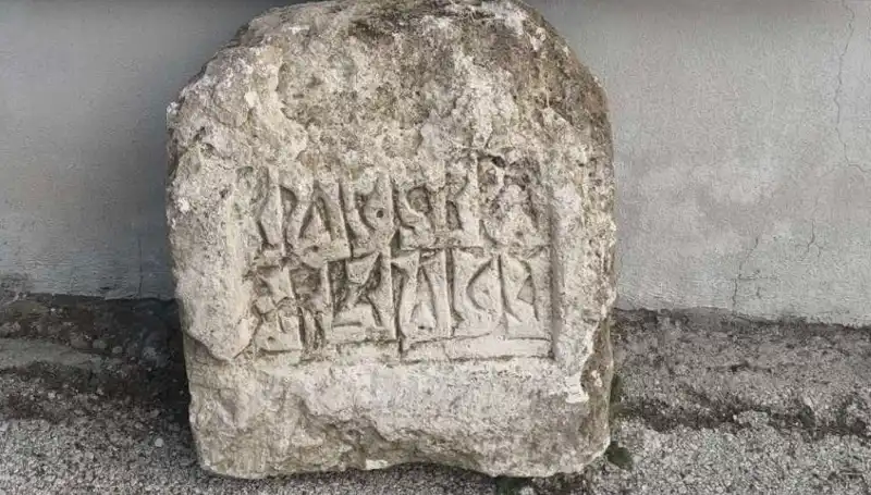 Adana’da Tarihi Eser Operasyonu: Değerli Buluntular Ele Geçirildi