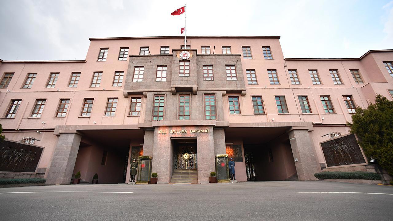 TSK'tan 5 Teğmen ve 3 Amir Disiplinsizlik Nedeniyle İhraç Edildi