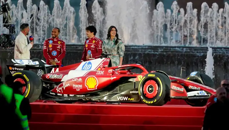 Formula 1 2024 Sezonu Hızla Yaklaşıyor: Takımlar ve Pilotlar Merak Ediliyor!