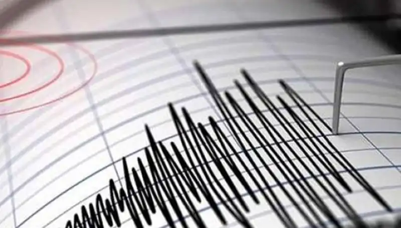 Sındırgı’da 4.3 Büyüklüğünde Deprem! Can ve Mal Kaybı Var mı?