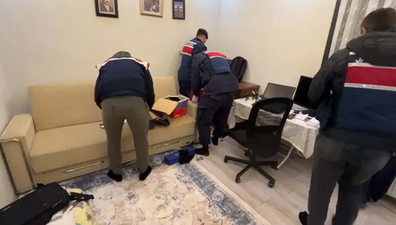 Türkiye’de Flaş DHKP-C Operasyonu: 30 Kişi Gözaltına Alındı