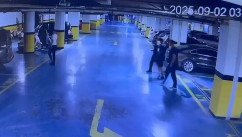 İzmir'de Kaçırılan Tekstilci İş Adamı: Fidye İddiaları Şok Etti!