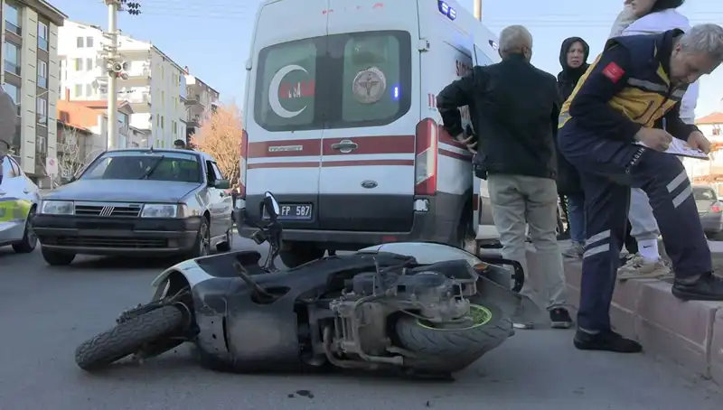 Tavşanlı'da Feci Trafik Kazası: İki Yaralı Hastaneye Kaldırıldı