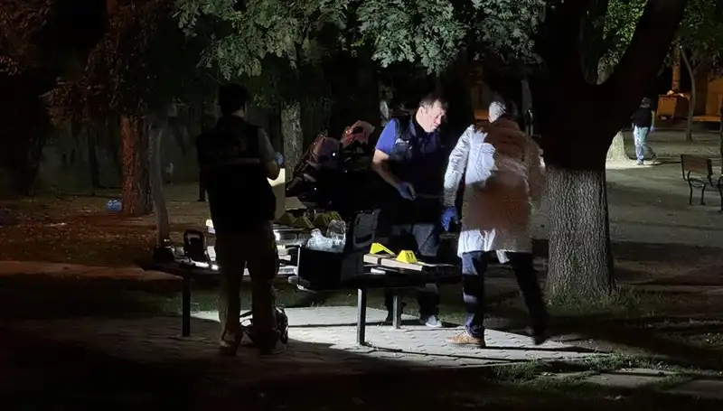 Husumet Kanlı Bitti: Bir Kişi Hayatını Kaybetti, İki Kişi Yaralı!
