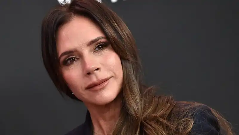 Victoria Beckham'ın Genç Kalma Sırrı: Günde 3-4 Adet Tüketiyor!
