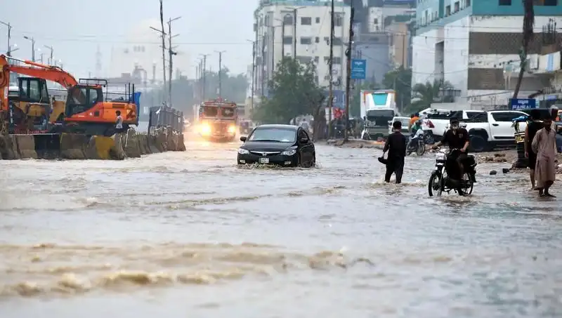 Muson Yağmurları Pakistan’ı Vurdu: Ölü Sayısı Korkutucu Şekilde Arttı!