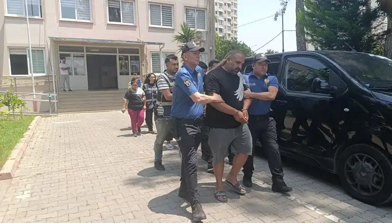 Adana’da Dolandırıcılık Skandalı: 4 Kişi Tutuklandı!