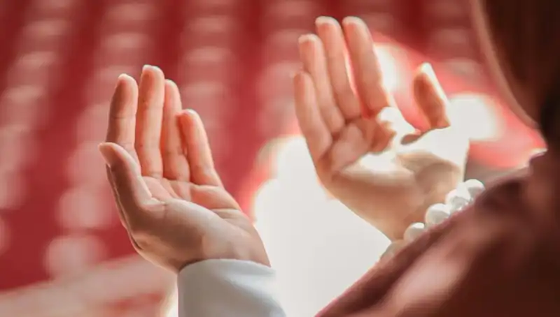 Zilkade Ayı Nedir? İslam Takvimindeki Önemi ve Belirtileri
