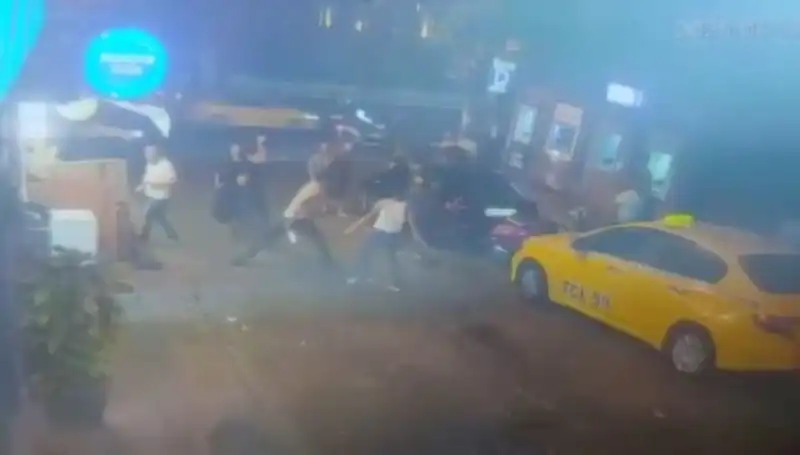 Beyoğlu'nda Kanlı Kavga: Laf Atma Meselesi Ölümle Bitti