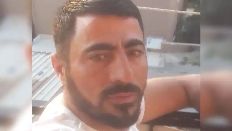 Annesinin Tanıştığı Kişiyi Kamayla Öldüren Genç Gözaltına Alındı