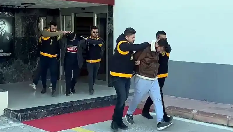 Silahlı Soygun: 2 Milyon Lira İsteyen İki Şüpheli Tutuklandı!