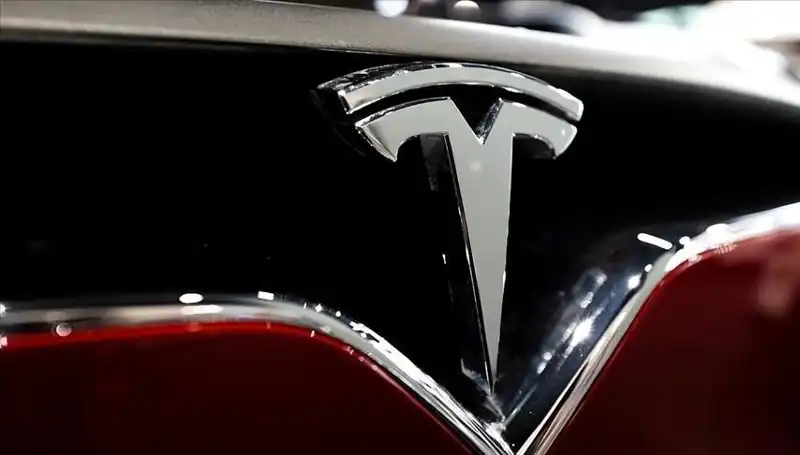 Tesla’da Ucuz Model Tartışması ve FSD Beklentileri Karışıklığı