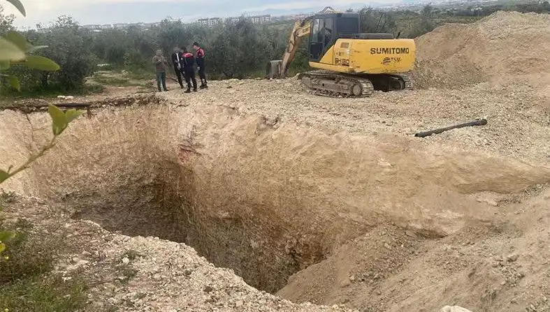 İzinsiz Kazı Yapan 4 Kişi Gözaltına Alındı: Kültürel Miras Tehlikede!