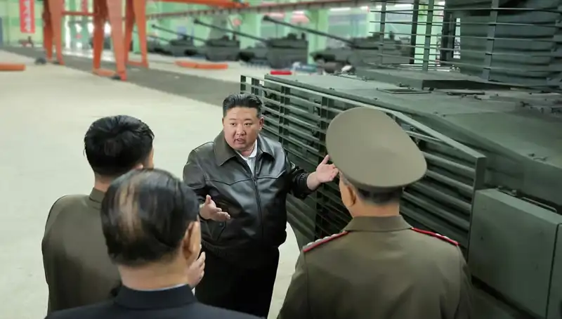 Kuzey Kore Lideri Kim Jong-un'dan Modern Savaş Vurgusu: "Daha Fazla Üretin!"