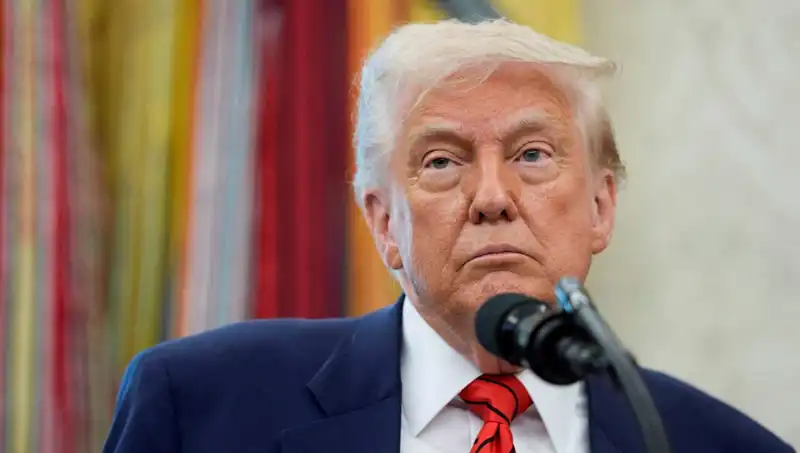Trump, G7 Zirvesi'nden Neden Erken Ayrıldı? Beyaz Saray'daki Acil Toplantı Neler Getirecek?