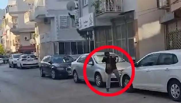 İzmir’de Tansiyonu Yükselten Saldırı: Çatışma Anları Görüntülendi!