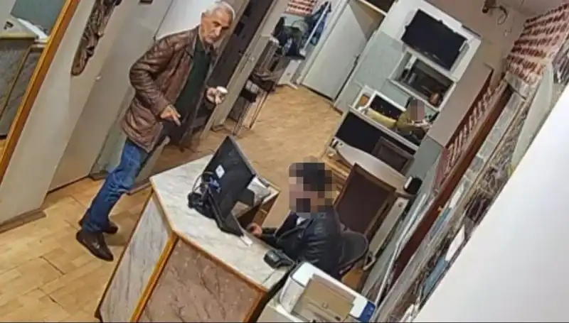 Özgür Özel'e Saldırıya Uğrayan Selçuk Tengioğlu'nun Son Görüntüleri Olay Yaratıyor